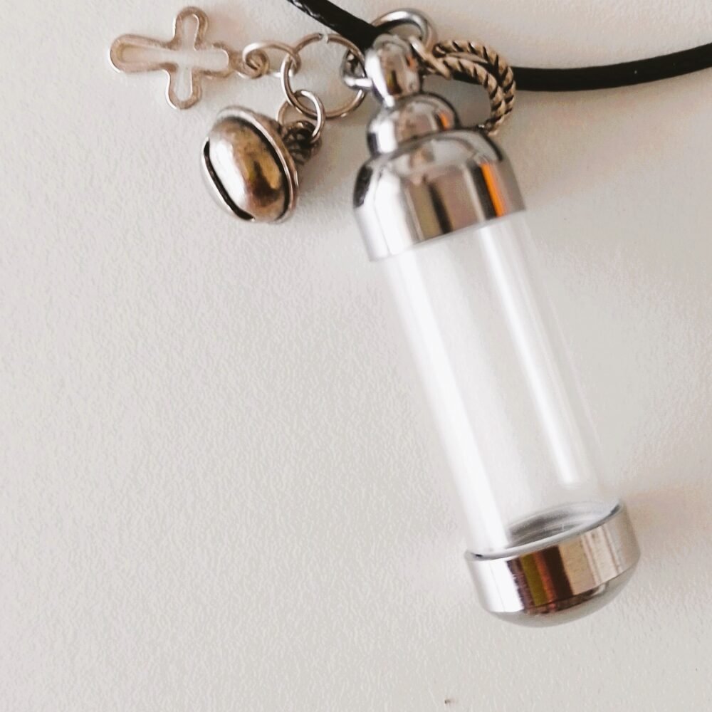 Urna Transparente Conmemorativa – Relicario para Cenizas de Mascotas (3cm)